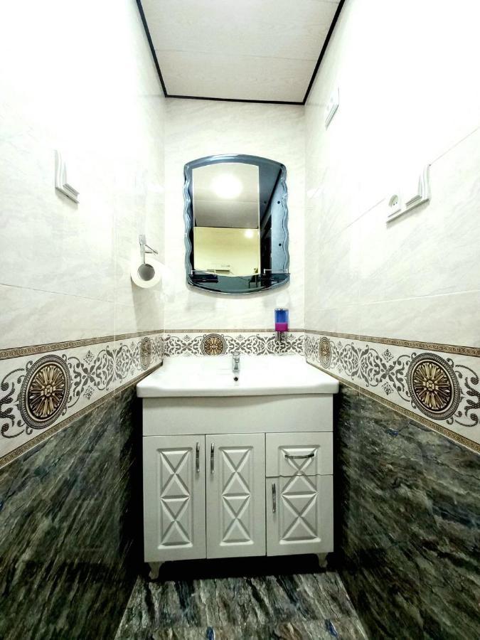 Colibri Traditional Hostel Самарканд Екстериор снимка